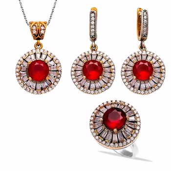 Okrągły srebrny komplet z podłużnymi cyrkoniami