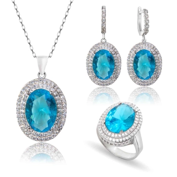 Komplet ze srebra z błękitnym topazem