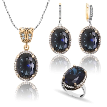 Owalny srebrny komplet z szafirem