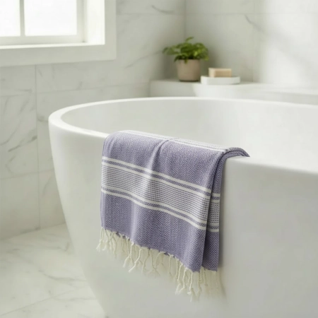 Turecki ręcznik peshtemal z bawełny 100% fioletowy z frędzlami