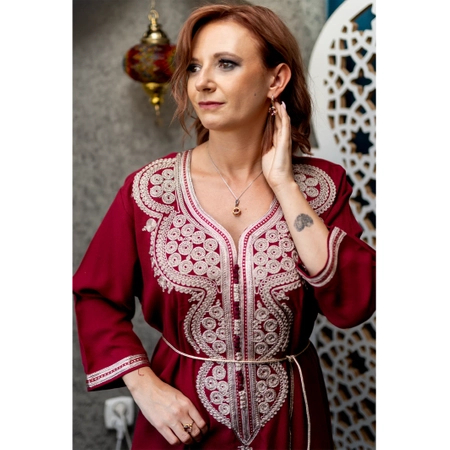 Arabska galabija - Wino Berberów