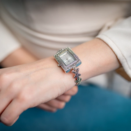 Zegarek srebrny z bransoletą w kształcie kokardek