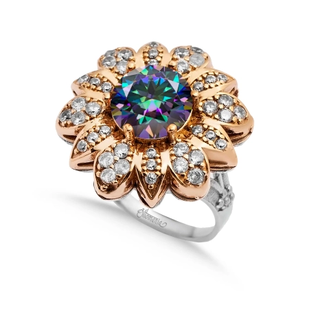 Pierścionek srebrny w kształcie kwiatu z mistycznym topazem i cyrkoniami