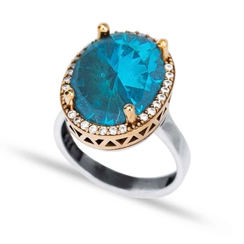 Pierścionek ze srebra z błękitnym topazem