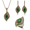 Komplet srebrny w orientalnym stylu ze szmaragdem