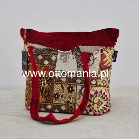 Czerwona torba z uszami - osmańskie zdobienie