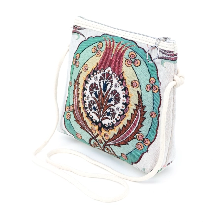 Gobelinowa torebka z haftem tulipana – lekka i wygodna