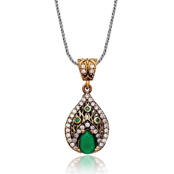 Naszyjnik szmaragdowa łezka