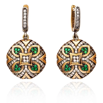 Masywne srebrne kolczyki ze szmaragdami