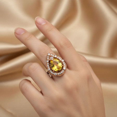 Pierścionek srebrny z cytrynem i cyrkoniami