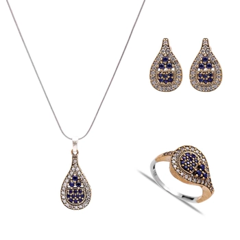 Delikatny orientalny komplet z szafirkami