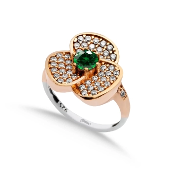 Pierścionek srebrny ze szmaragdem i cyrkoniami